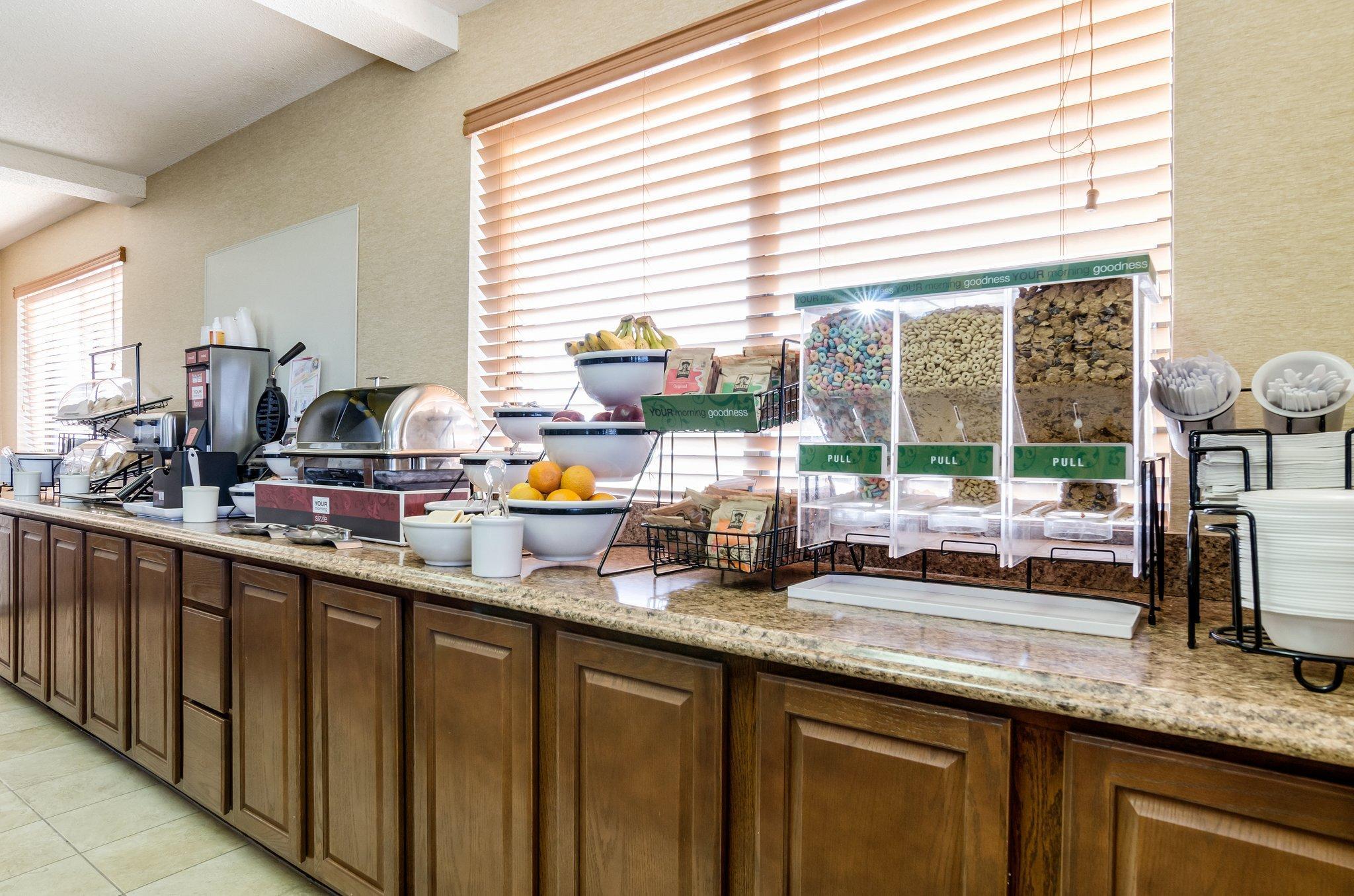 Quality Inn Goodland I-70 Екстериор снимка