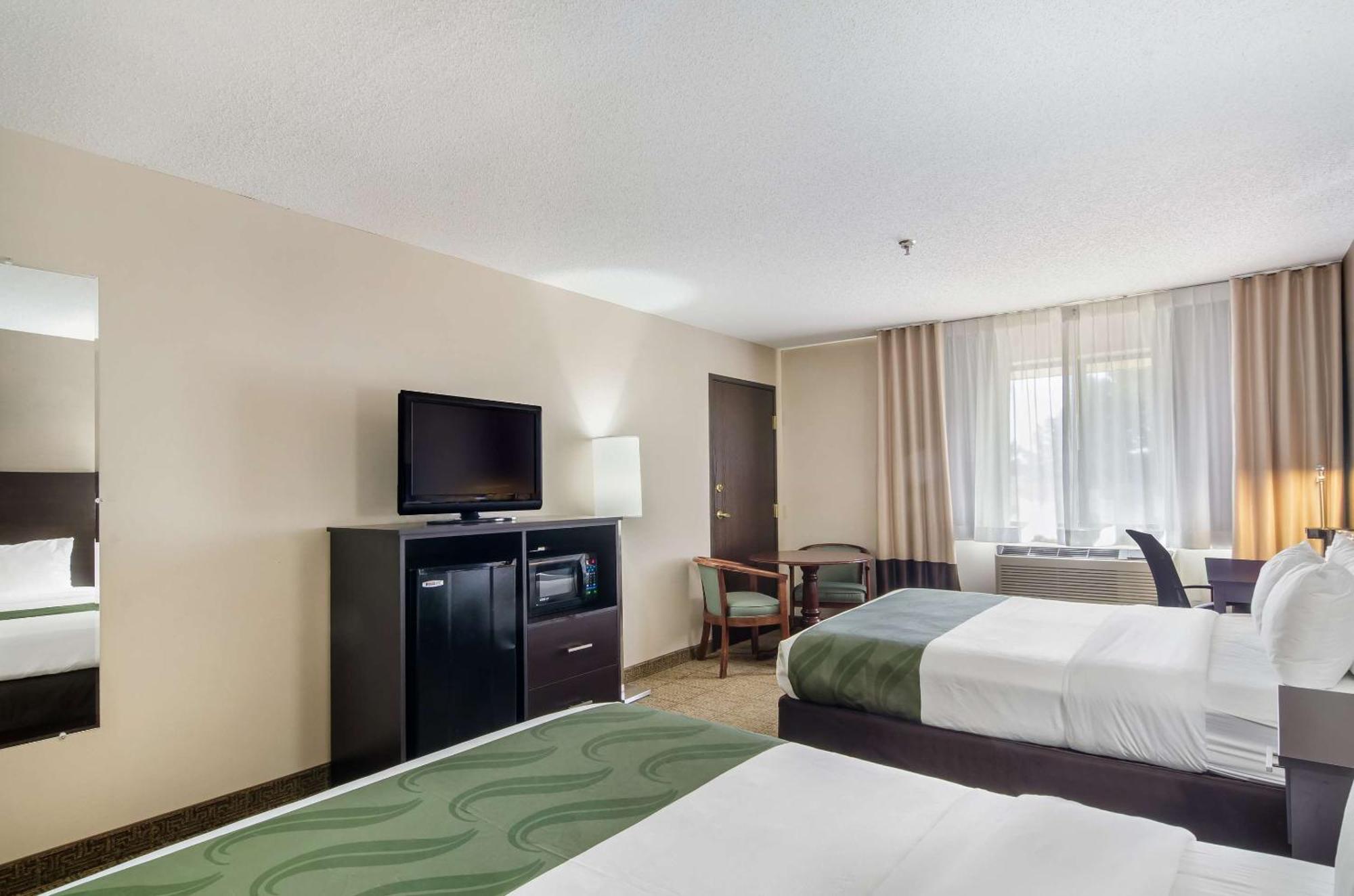 Quality Inn Goodland I-70 Екстериор снимка