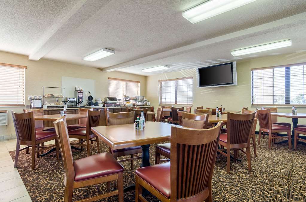 Quality Inn Goodland I-70 Ресторант снимка